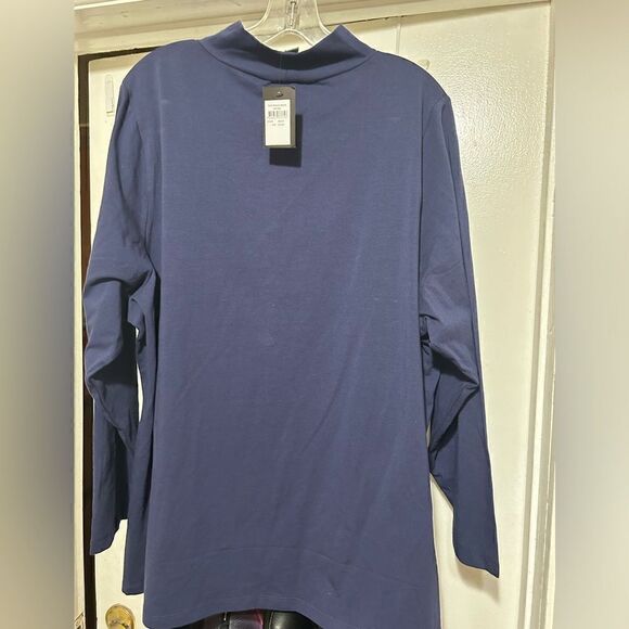NWT Avenue Mock Neck Top - Picture 2 of 6